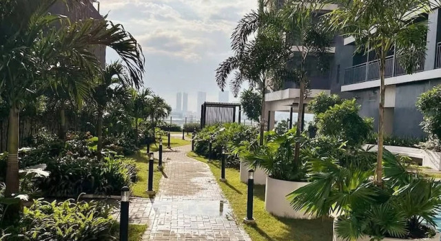 Номер Standard MJM Cityscape At Red Residences Makati