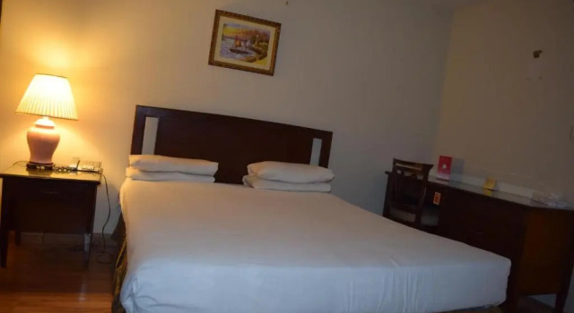 Одноместный номер Standard Carlton Tower Hotel Lahore