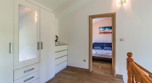 Amazing Home in Jasenovica With Wifi, Outdoor Swimming Pool and 4 Bedrooms, Réserver Hôtel Jasenovica Istrie