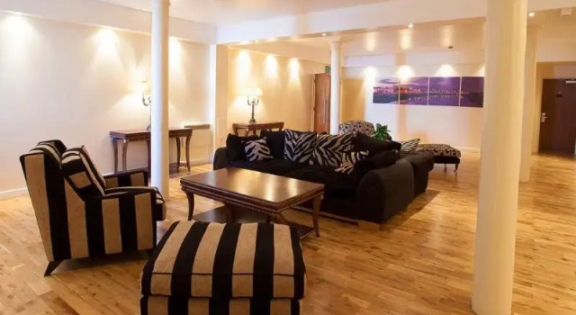Апартаменты Aberdeen Douglas Hotel