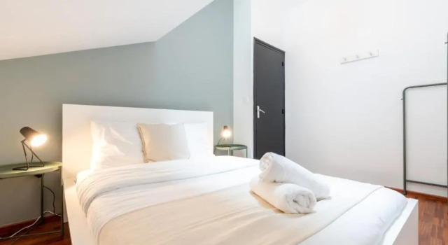 Lille Centre - Beautiful 4 bedroom apartment!, Забронировать Апартаменты/квартира Апартаменты Лилля, рядом с Chambre de Commerce, Апартаменты/квартира