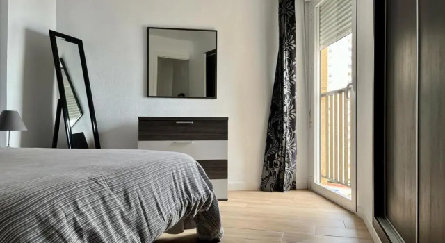 Apartamento frente al mar en Calpe con parking para 4 personas