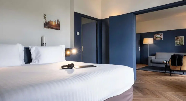 Двухместный полулюкс Mercure Chantilly Resort & Conventions