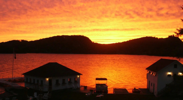 Pow-Wow-Point Lodge, Varaa Hotelli Huntsville 