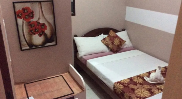 Номер Economy Center Parkway Pension House