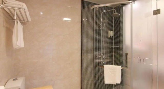 Двухместный номер Standard GreenTree Inn JiangSu ZHenjiang Jurong Yalong Business Hotel