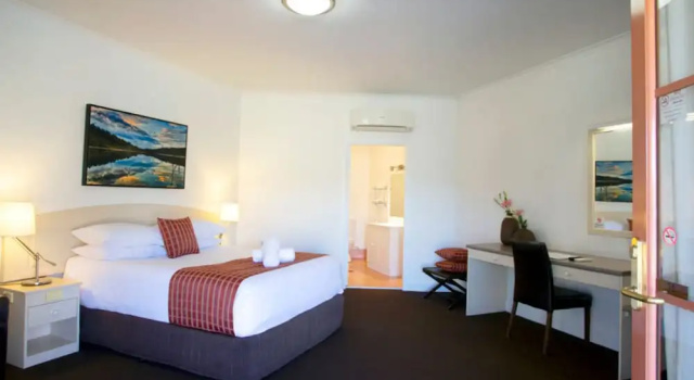 Двухместный номер Deluxe Bowen Inn Motel