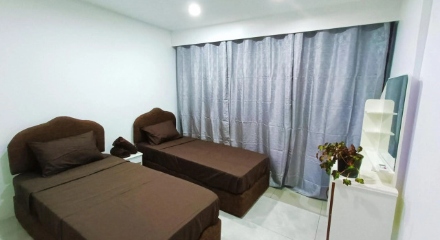 Pacific Apartment