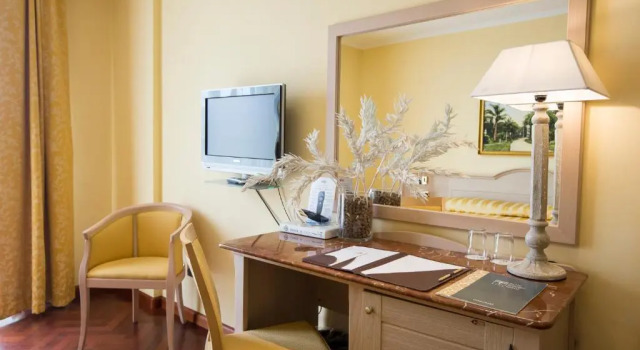 Трёхместный номер Standard Hotel Giardino Inglese