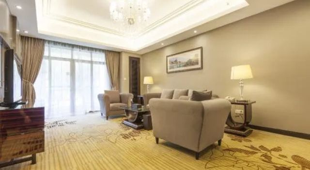 Люкс Deluxe Country Garden Phoenix Hotel