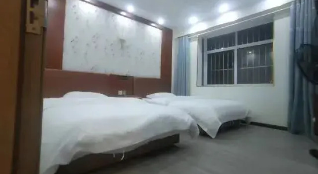 Люкс Deluxe Menglian  xiang Si Yuan Hotel