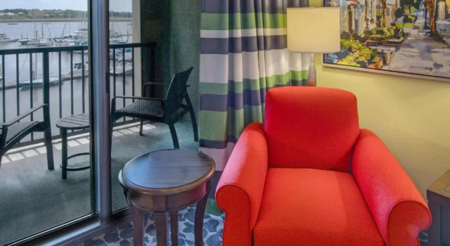 Двухместный номер Standard с балконом Hilton Garden Inn Charleston Waterfront/Downtown