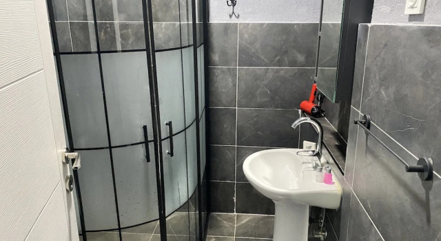 Четырёхместный семейный номер Standard Lions Suit Hotel