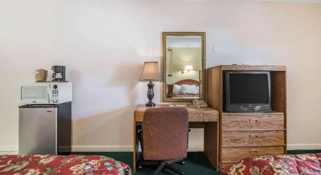 Номер Standard Rodeway Inn Bellows Falls