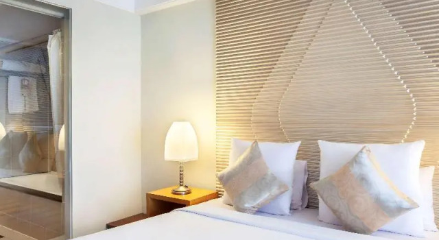Executive Tweepersoonskamer met balkon Novotel Semarang