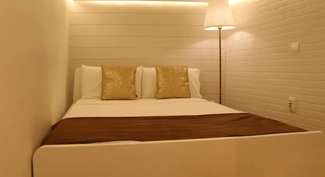 Modern 3 Bedroom in La Latina 10 minutes to Metro