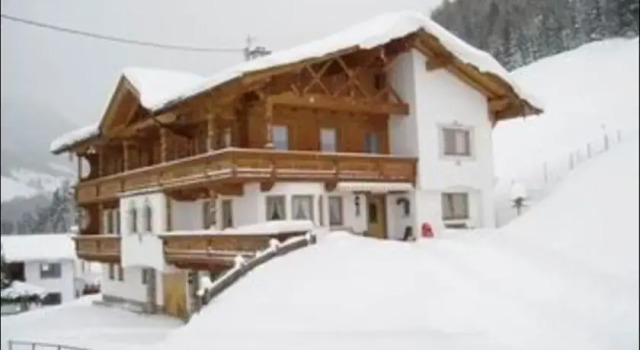 Haus Jochriem, Prenota Hotel Hotel a Tirolo con parcheggio, Parcheggio