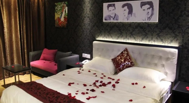 Joy Inn Chuxiong, Rezerwuj Hotel Hotele w Chuxiong z parkingiem, Parking