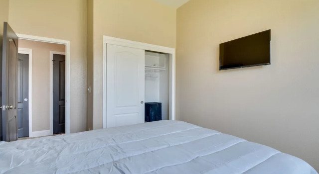 Коттедж Remodeled Livingston Home w/ Private Backyard!