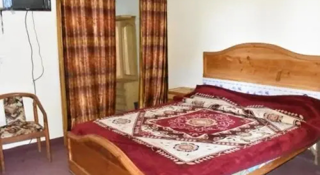 Deans Lodge Hotel & Restaurant