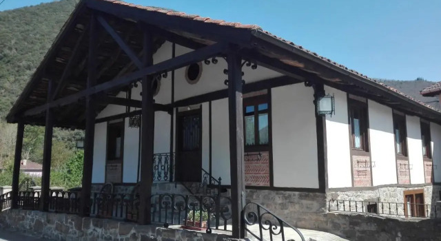 Casa Leny, Rezerwuj Hotel Camaleño 