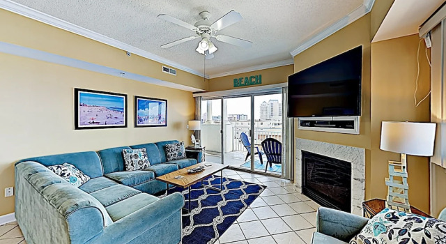 New Listing! Ocean-view W/ Rooftop Pool 4 Bedroom Condo, Rezerwuj Apartament Midtown 