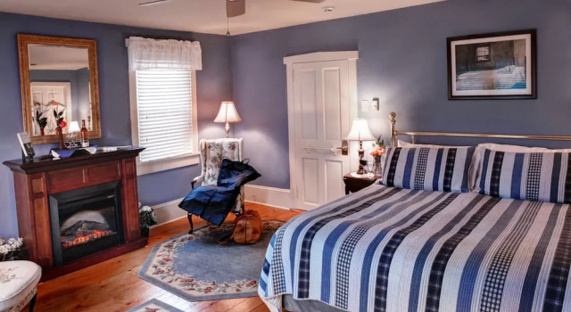 Springfield House B&B, Buchen Sie Bed & Breakfast Boalsburg Pennsylvania