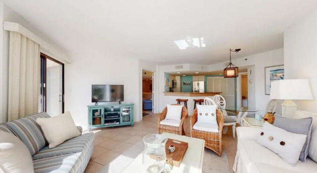 3229 Villamare