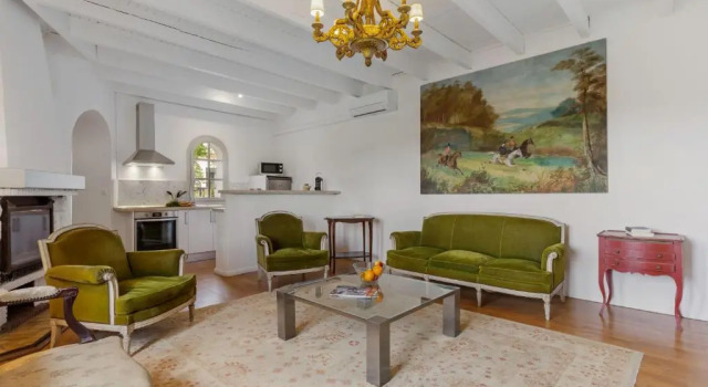 O podwyższonym standardzie apartament Château Hermitage de Combas