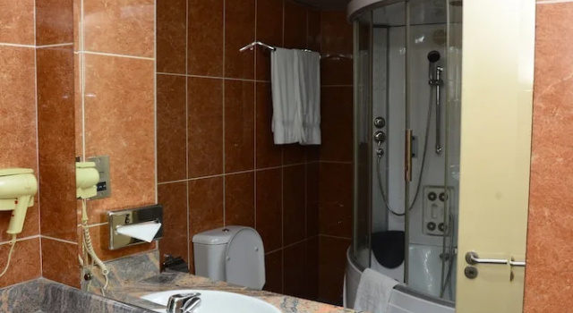 Двухместный номер Classic Golden Royale Hotel