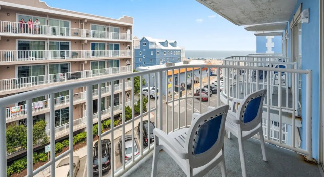 Номер Standard с балконом Tidelands Caribbean Boardwalk Hotel and Suites