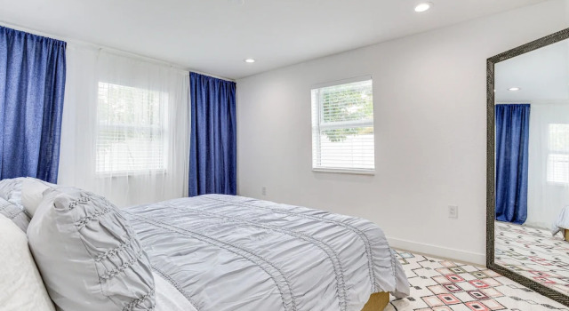 Коттедж с 3 комнатами Fort Lauderdale Duplex ~ 6 Mi to Los Olas Beach!