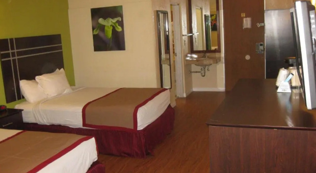 Четырёхместный номер Standard Best Western Orlando West