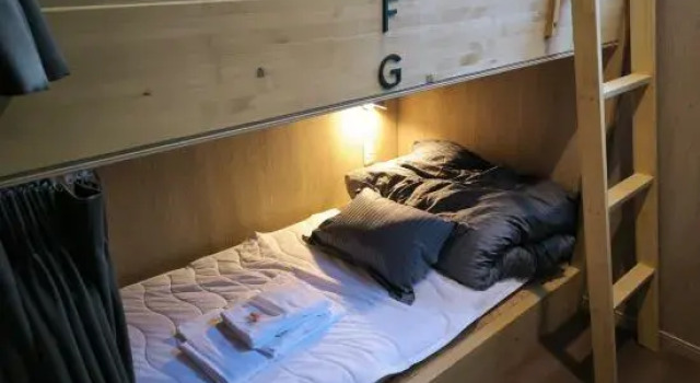Кровать в общем номере (женский номер) A Lucky Hostel