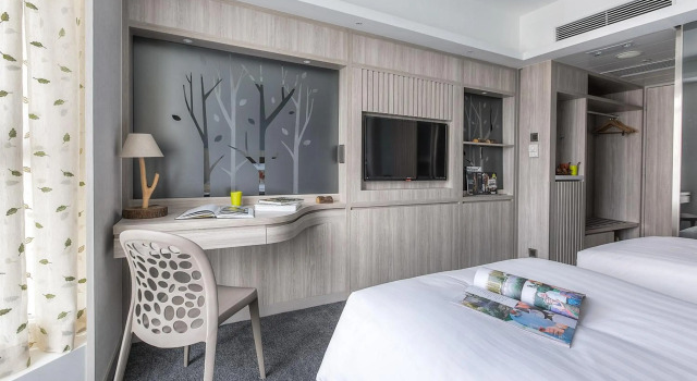 Stanford Hillview Hotel
