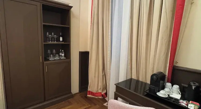 Люкс с балконом Palazzo Gambirasi Aparthotel Roma