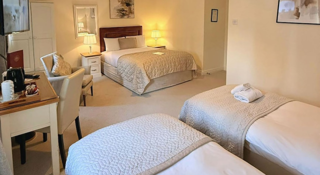 Четырёхместный номер Standard Waterloo Lodge