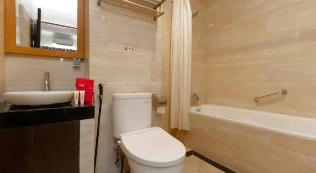 Люкс Standard RedDoorz Plus near Pantai Losari
