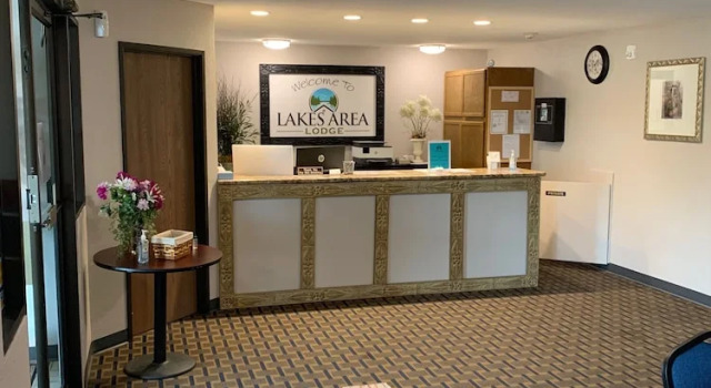 Lakes Area Lodge, Varaa Hotelli Hotellit Minnesota pysäköinnillä, Pysäköinti