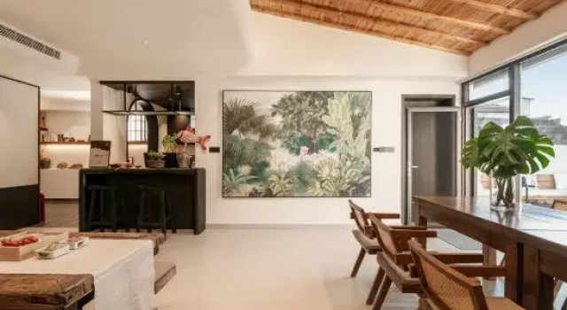 Hongcun Mountain Breeze Embracing the Moon · Serenity Garden (Hongcun Village Yuezao Store)
