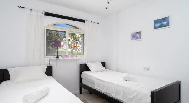 Charming Apartment Near Beach and Golf Ref 115