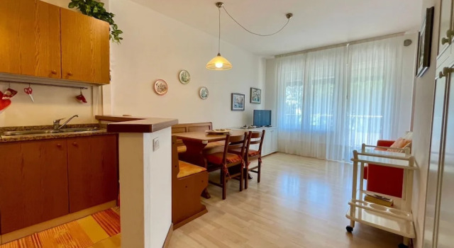 Апартаменты c 1 комнатой с балконом и с видом на океан Beachfront Flat With a Stunning Terrace