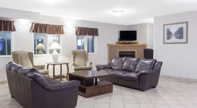 Super 8 by Wyndham Fort Frances, Reserva ahora Hotel Fort Frances Ontario