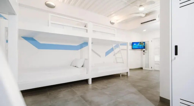 Кровать в общем номере The Freedom Hotel