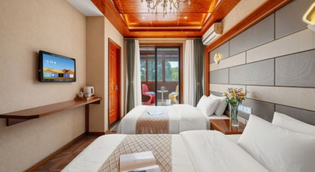 Капсула Wuzhen Jinye House
