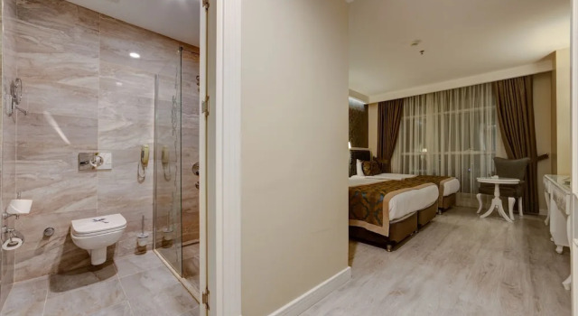 Трёхместный номер Superior с видом на город Navona Otel Mersin