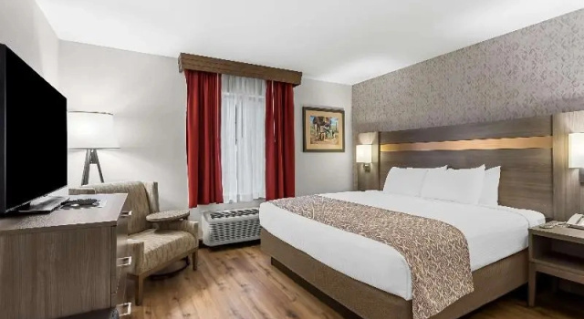 Шестиместный люкс Best Western Moriarty Heritage Inn