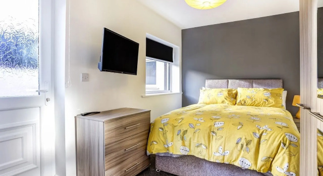 Townhouse Plus @ 166 Edleston Road Crewe, Book Pension Billige hoteller i North Wales