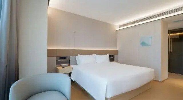 Люкс Deluxe JI Hotel (Zhuhai IN CITY Sam's Club MixC)