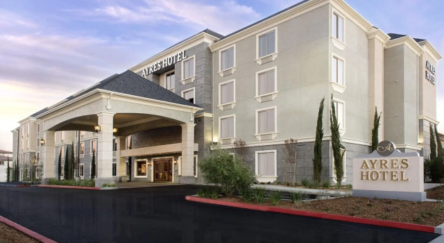 Ayres Hotel Fountain Valley - Huntington Beach, Book Hotel Huntington Beach Beach Cities Orange County